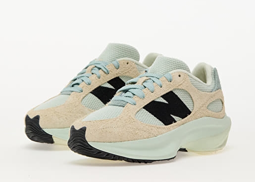 Hodajte sa Stilom: Otkrijte Svijet ASH Cipela u Hrvatskoj